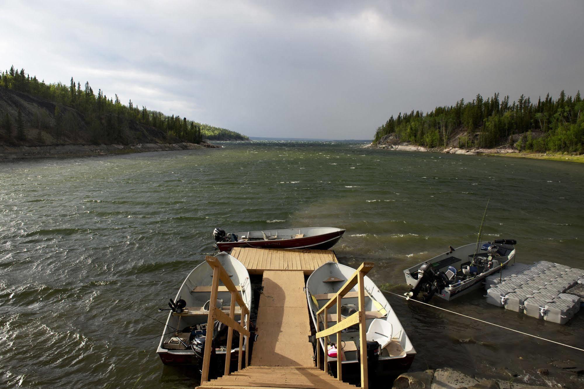 Yellow Dog Lodge, Inc. Yellowknife Eksteriør billede